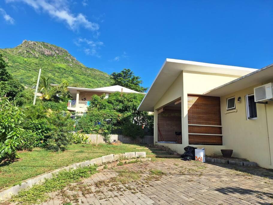Maison Tamarin - Riviere Noire Pour 5 Personnes Exteriör bild